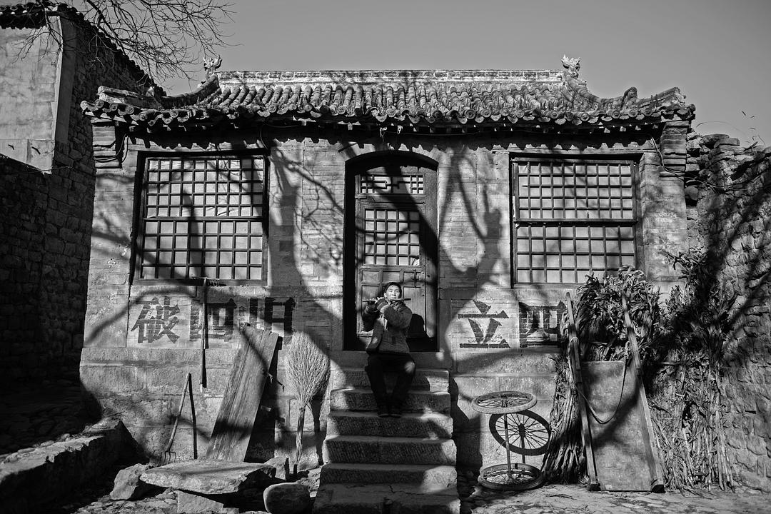 村戏
(2017)的剧照 村戏
(2017)的剧照