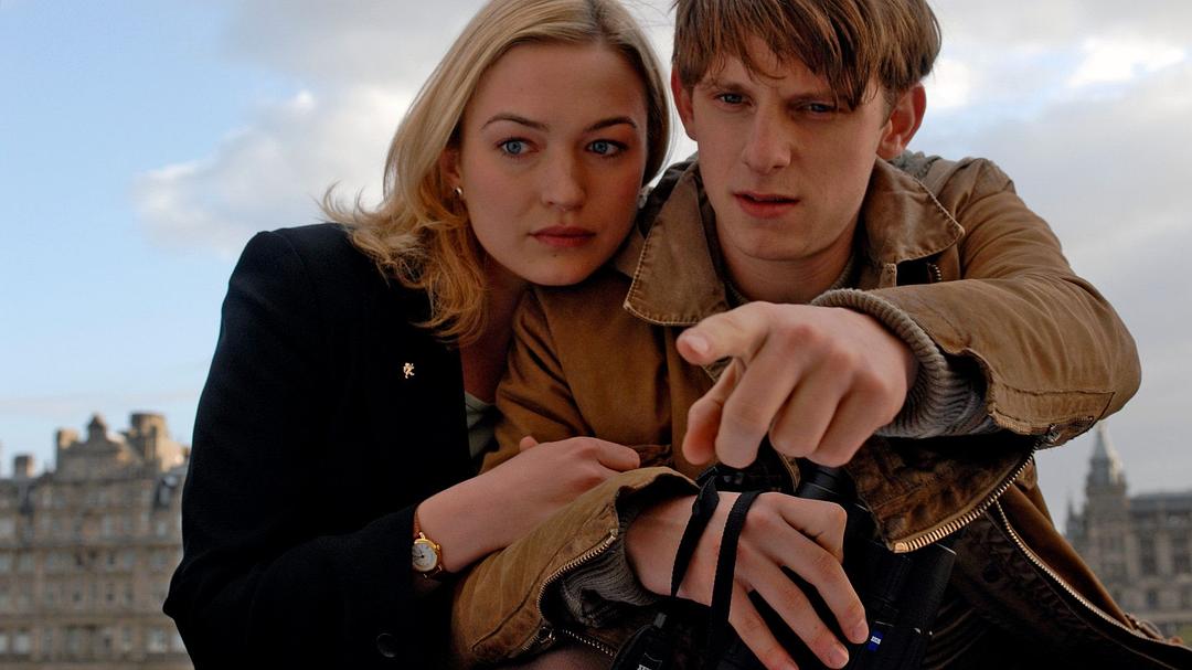 在屋顶上流浪(2007)的剧照 在屋顶上流浪(2007)的剧照