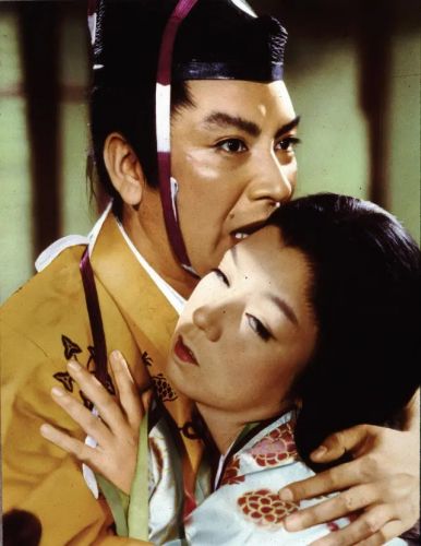 地狱门(1953)的剧照
