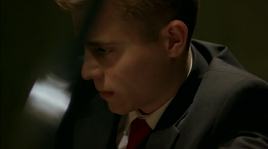 爱之食粮(2002)的剧照 爱之食粮(2002)的剧照