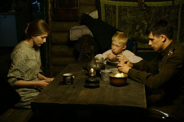 灰色华尔兹(2009)的剧照 灰色华尔兹(2009)的剧照