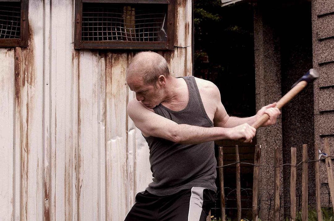 暴龙(2011)的剧照 暴龙(2011)的剧照