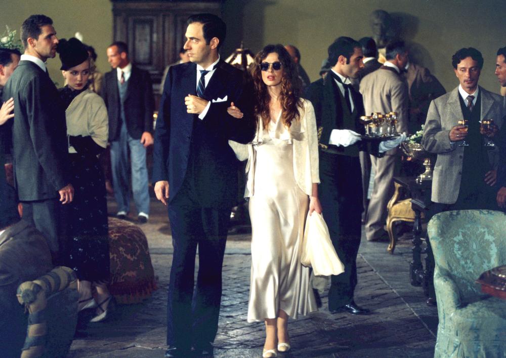 芳心他属(2003)的剧照 芳心他属(2003)的剧照