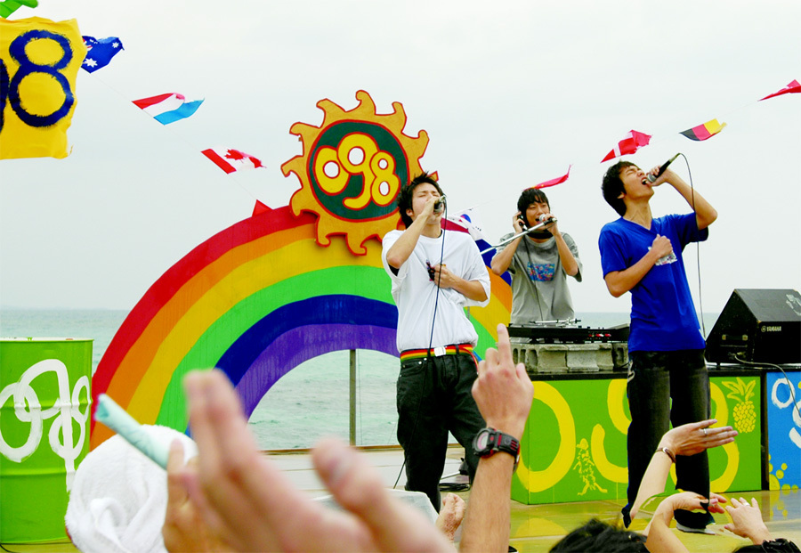 夏日的冲绳(2006)的剧照 夏日的冲绳(2006)的剧照