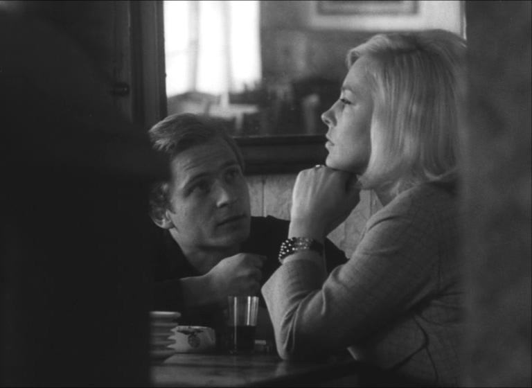 不同的事(1963)的剧照 不同的事(1963)的剧照