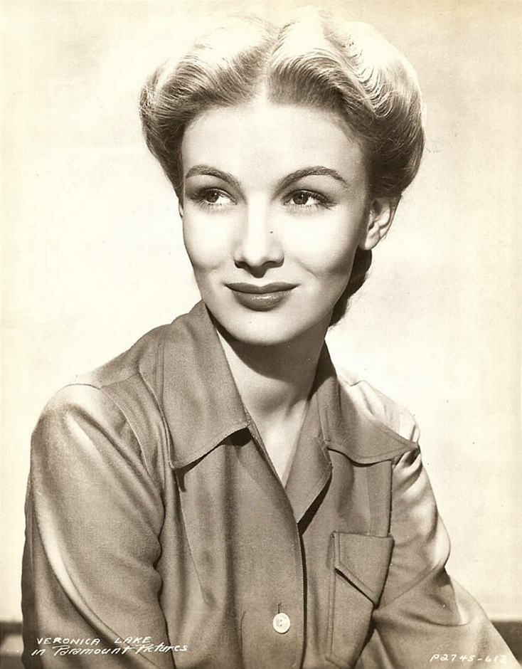 骄傲欢呼(1943)的剧照 骄傲欢呼(1943)的剧照