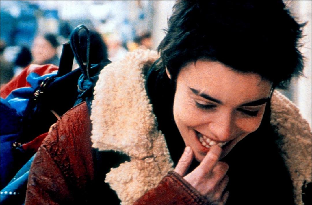 两极天使(1998)的剧照 两极天使(1998)的剧照