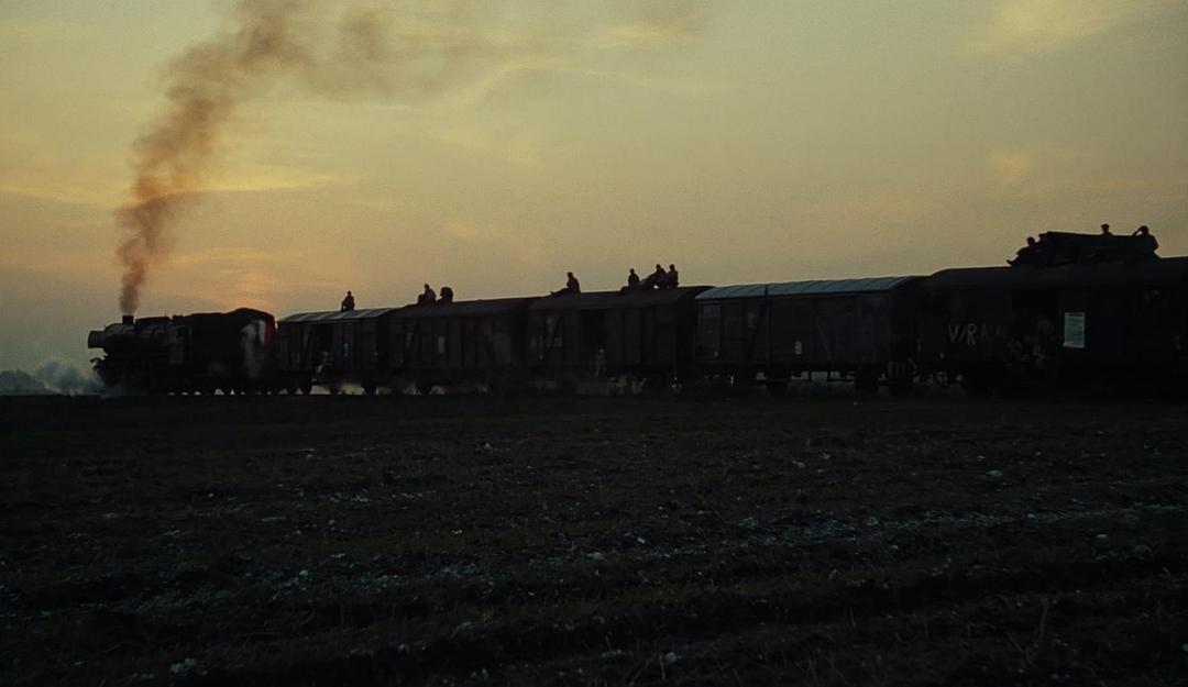 寂静太阳年(1984)的剧照 寂静太阳年(1984)的剧照