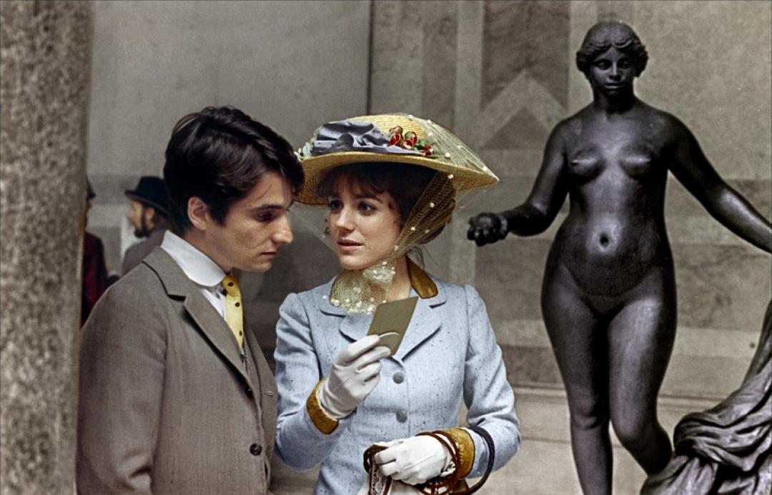 两个英国女孩与欧陆(1971)的剧照 两个英国女孩与欧陆(1971)的剧照