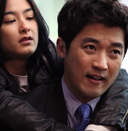 三角恋(2009)的剧照 三角恋(2009)的剧照