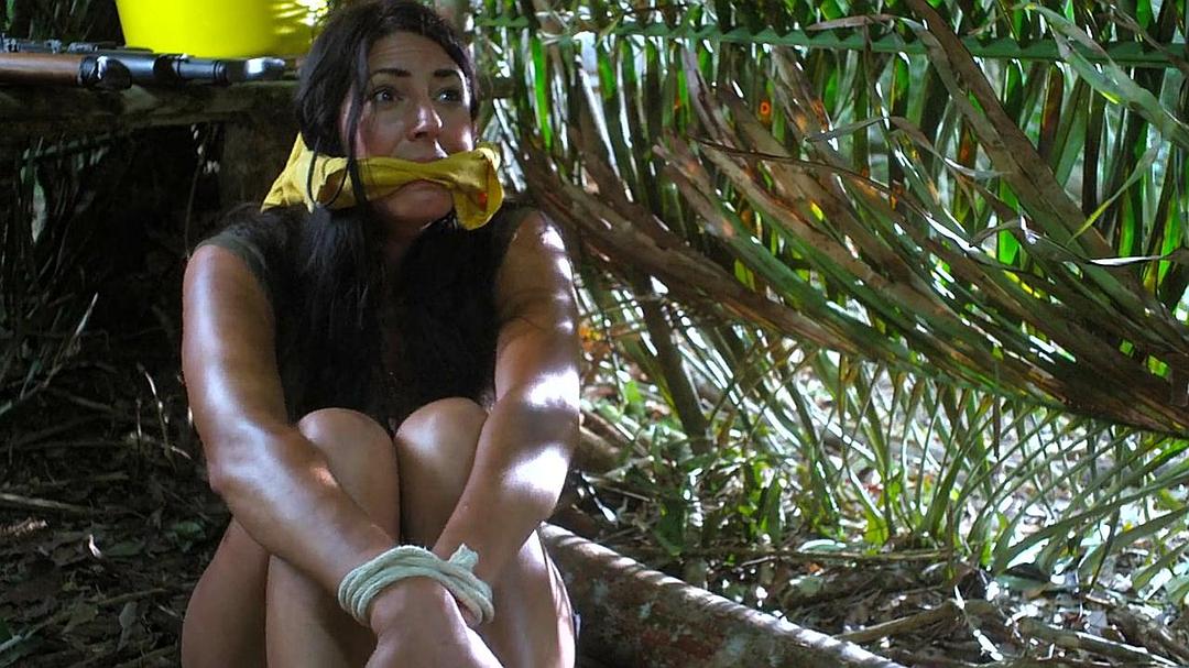 侏罗纪进攻(2013)的剧照 侏罗纪进攻(2013)的剧照