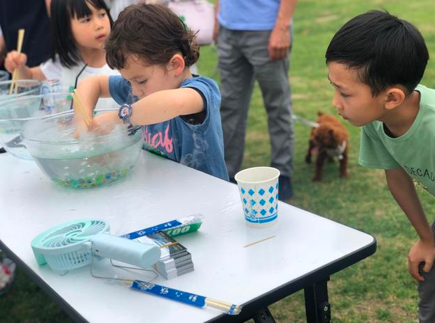 盖夫携Daventures Race山地嘉年华，户外运动会看狗狗肆意撒欢 