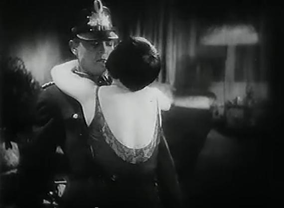 柏油路(1929)的剧照 柏油路(1929)的剧照