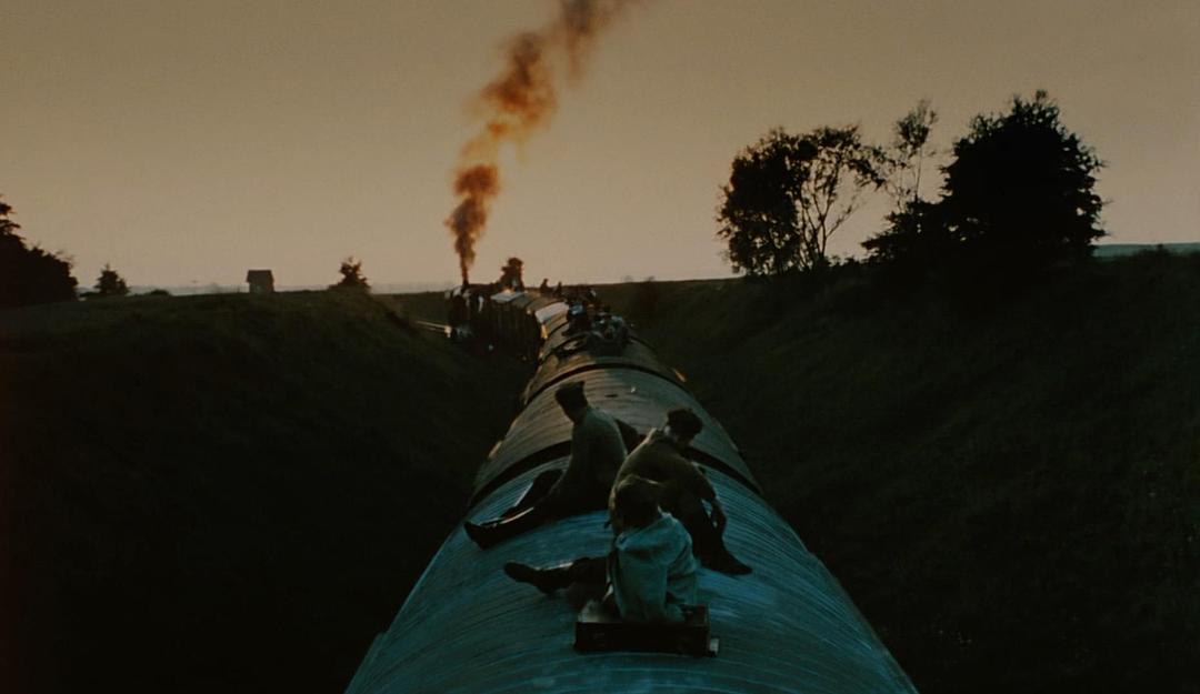 寂静太阳年(1984)的剧照 寂静太阳年(1984)的剧照