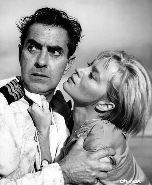 弃船(1957)的剧照 弃船(1957)的剧照