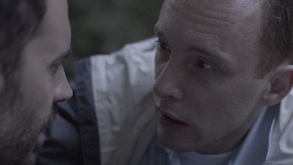 坠落:恩典之约(2016)的剧照 坠落:恩典之约(2016)的剧照