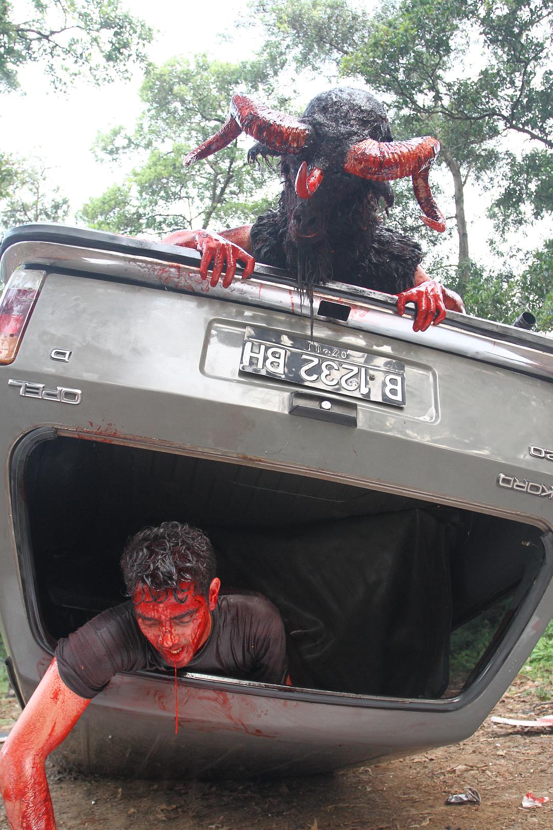 致命录像带2(2013)的剧照 致命录像带2(2013)的剧照