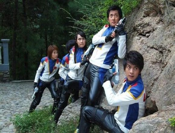 金甲战士
(2008)的剧照 金甲战士
(2008)的剧照