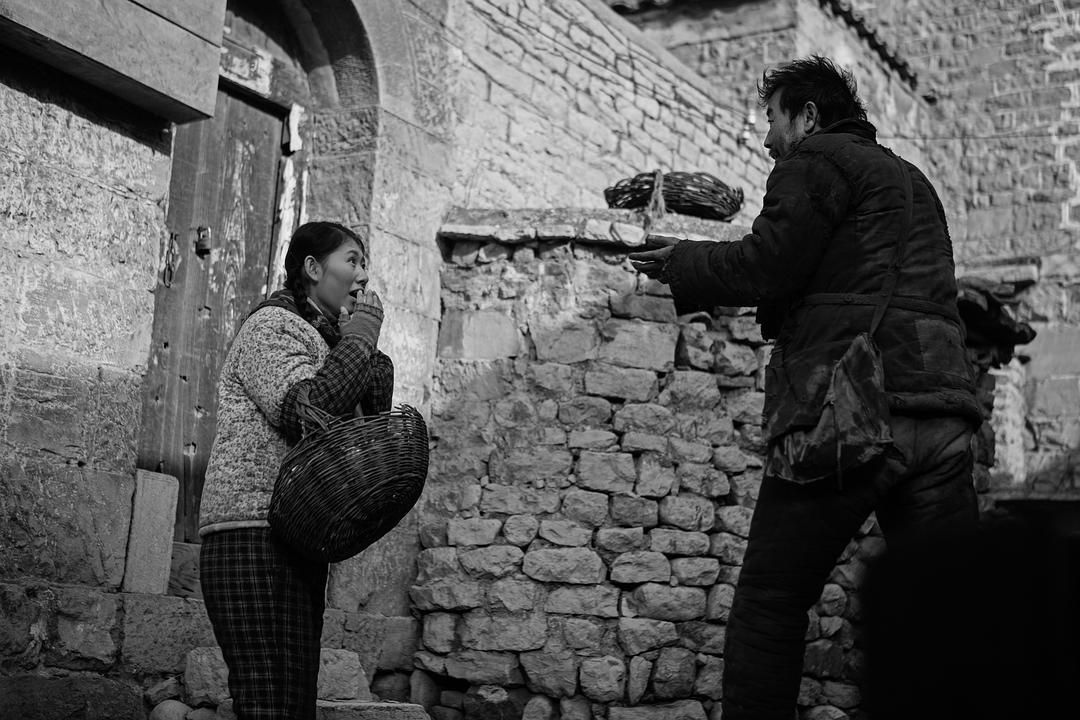 村戏
(2017)的剧照 村戏
(2017)的剧照