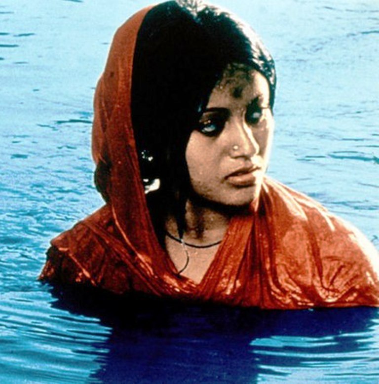 遥远的雷声(1973)的剧照 遥远的雷声(1973)的剧照