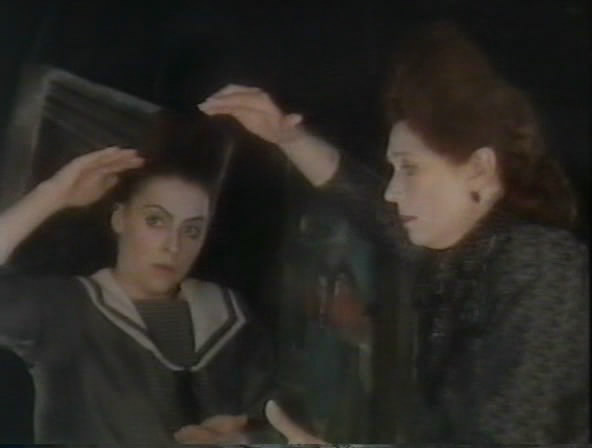 变形记(1987)的剧照 变形记(1987)的剧照