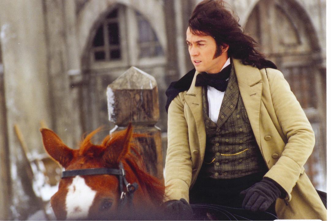 呼啸山庄(2004)的剧照 呼啸山庄(2004)的剧照