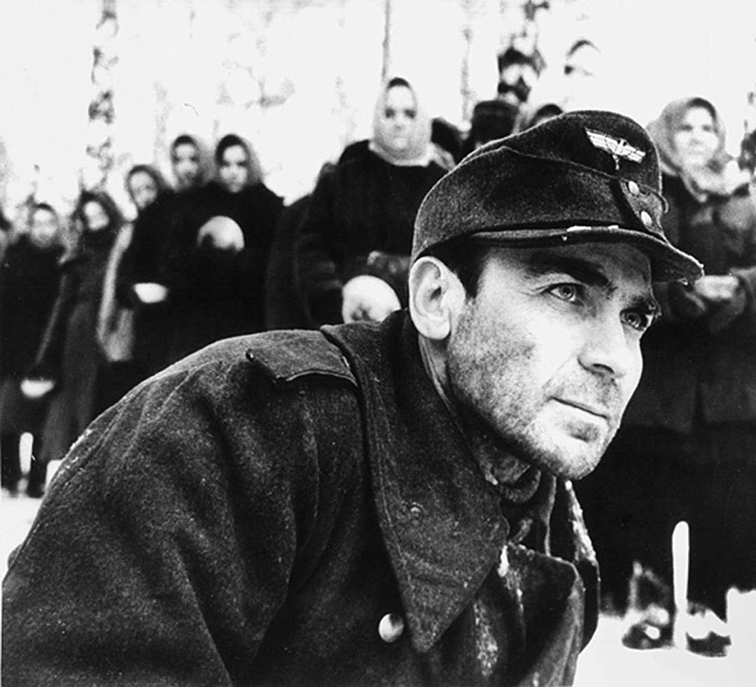 途中考验(1986)的剧照 途中考验(1986)的剧照