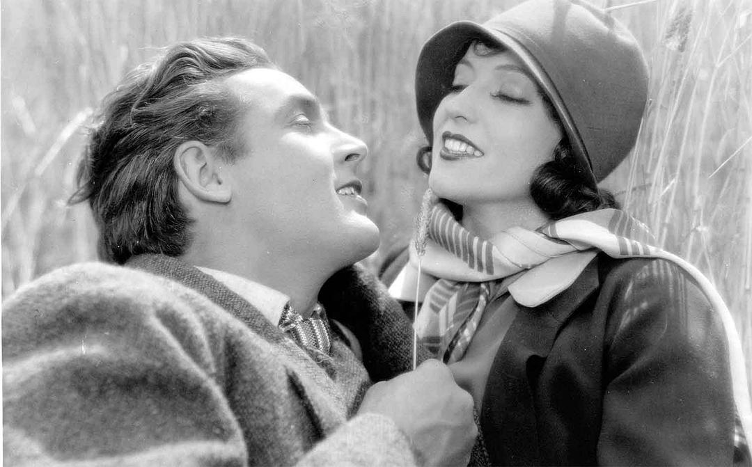 都市女郎(1930)的剧照 都市女郎(1930)的剧照