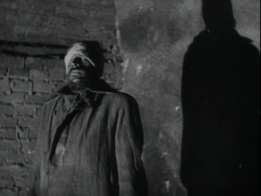 兵工厂(1929)的剧照 兵工厂(1929)的剧照