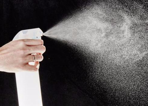 养猫二三事：猫窝臭了喷香水猫咪会中毒吗