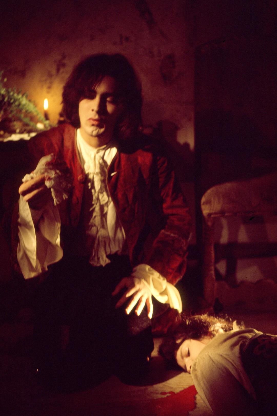 玻璃精灵(1976)的剧照 玻璃精灵(1976)的剧照