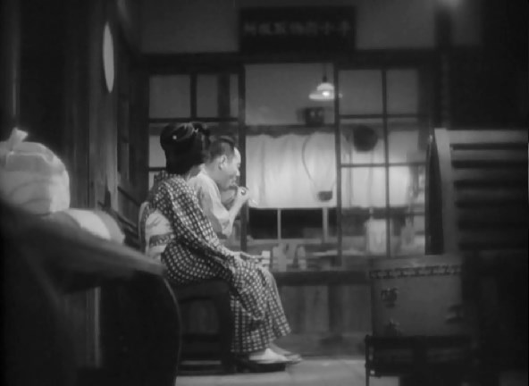 浮草物语(1934)的剧照 浮草物语(1934)的剧照