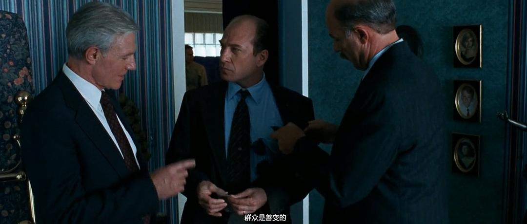 危机最前线(1997)的剧照 危机最前线(1997)的剧照