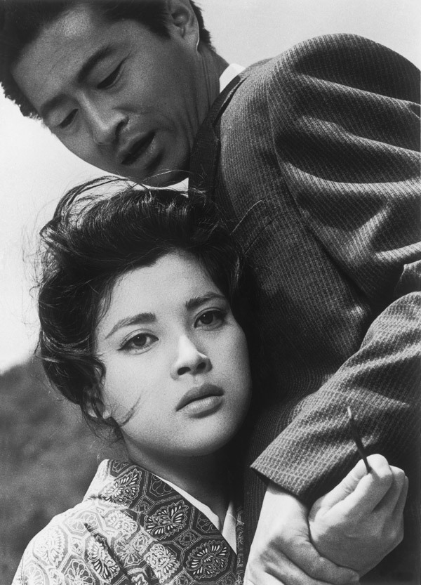 秋津温泉
(1962)的剧照 秋津温泉
(1962)的剧照