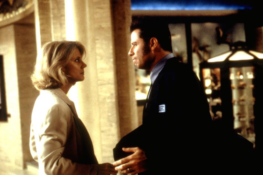 危机最前线(1997)的剧照 危机最前线(1997)的剧照