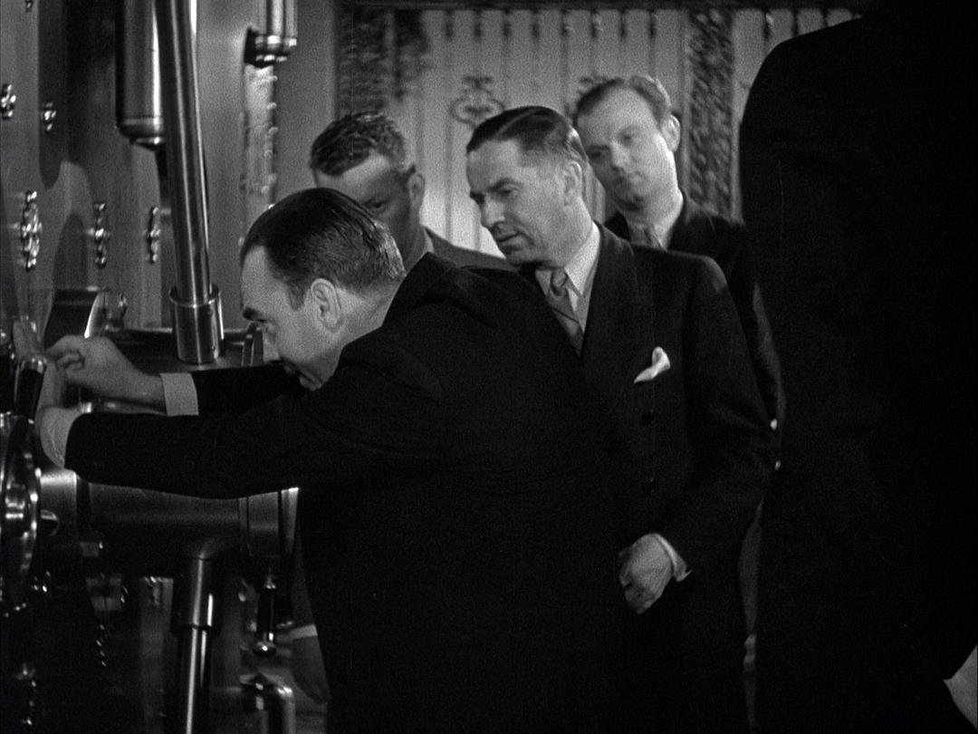 美国疯狂(1932)的剧照 美国疯狂(1932)的剧照