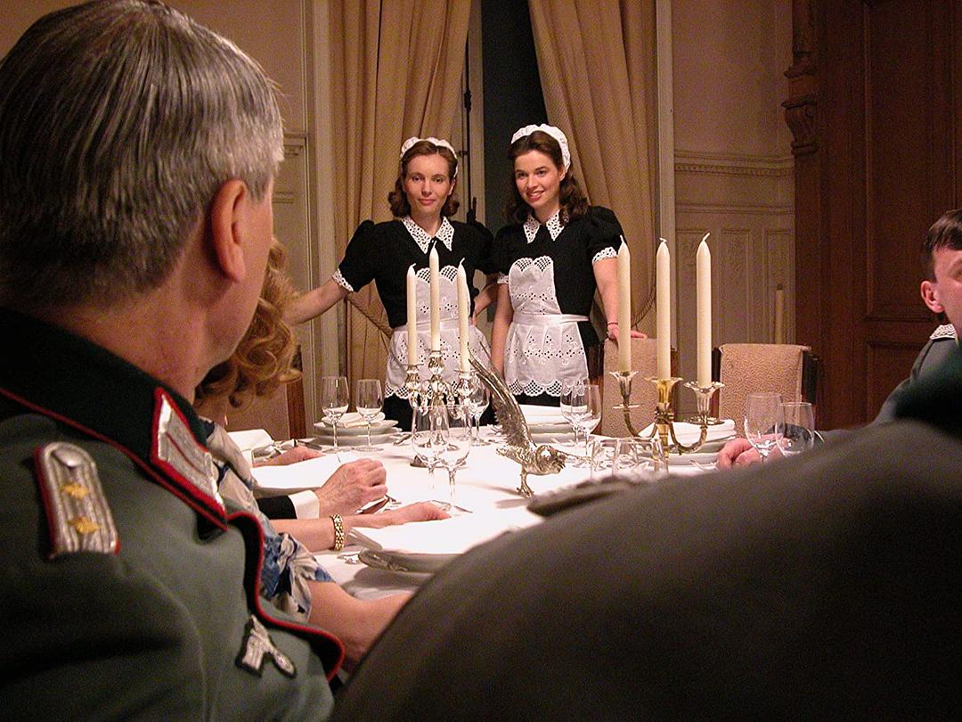 烽火孪生泪(2002)的剧照 烽火孪生泪(2002)的剧照