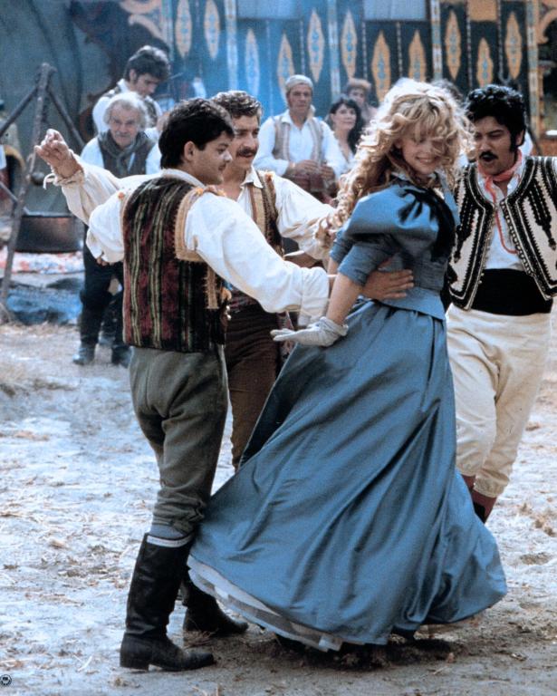 急流的春天(1989)的剧照 急流的春天(1989)的剧照