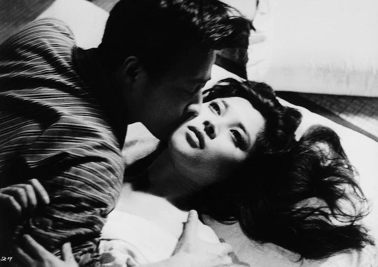 秋津温泉
(1962)的剧照 秋津温泉
(1962)的剧照