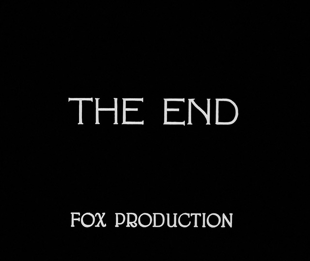 都市女郎(1930)的剧照 都市女郎(1930)的剧照