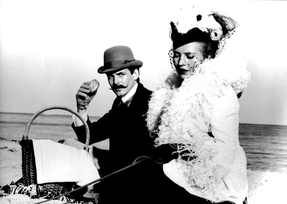 寂寞芳心(1974)的剧照 寂寞芳心(1974)的剧照