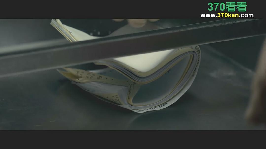 暴龙(2011)的剧照 暴龙(2011)的剧照