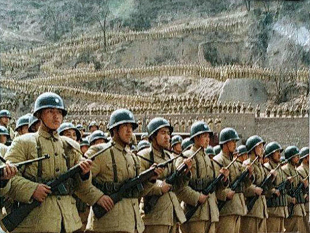 巍巍昆仑
(1988)的剧照 巍巍昆仑
(1988)的剧照