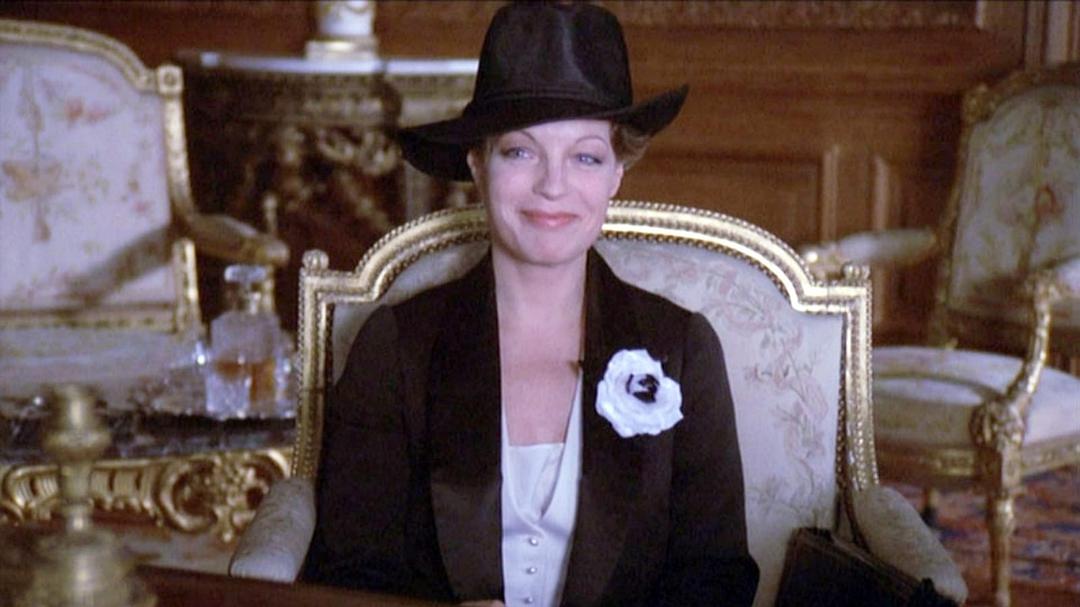 女银行家(1980)的剧照 女银行家(1980)的剧照