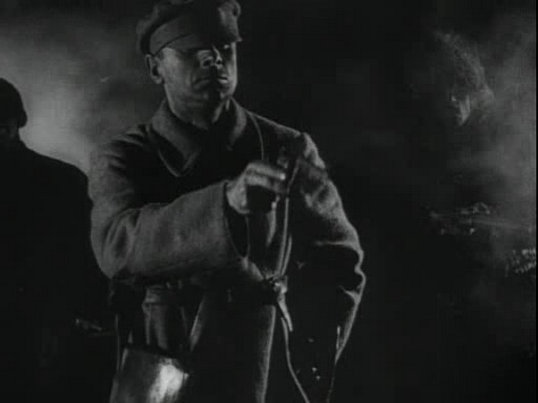 兵工厂(1929)的剧照 兵工厂(1929)的剧照