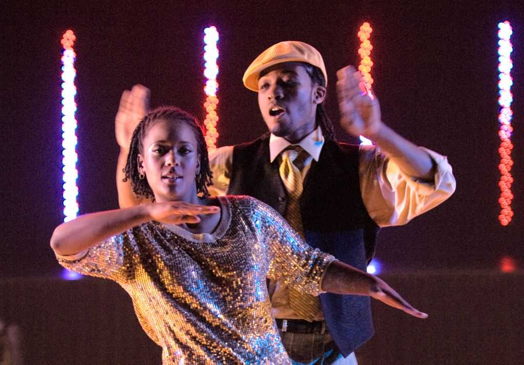 爱在舞动(2009)的剧照 爱在舞动(2009)的剧照