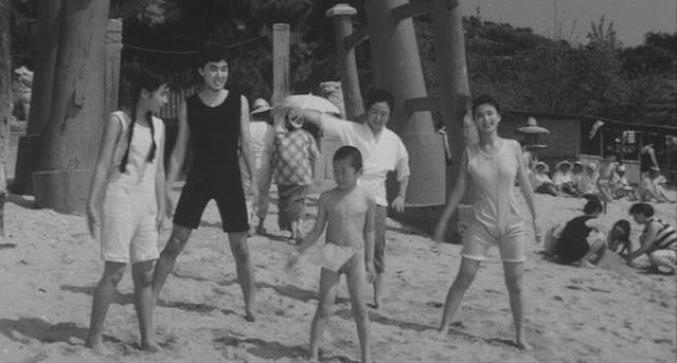 落叶树(1986)的剧照 落叶树(1986)的剧照