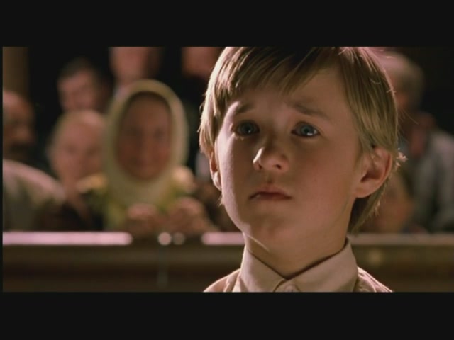 战火遗孤(2001)的剧照 战火遗孤(2001)的剧照