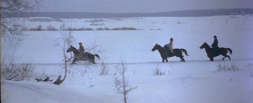 溃逃(1971)的剧照 溃逃(1971)的剧照