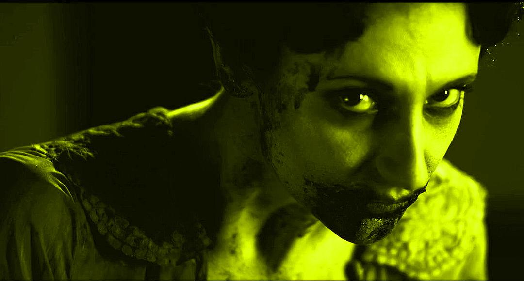 牙鬼(2012)的剧照 牙鬼(2012)的剧照